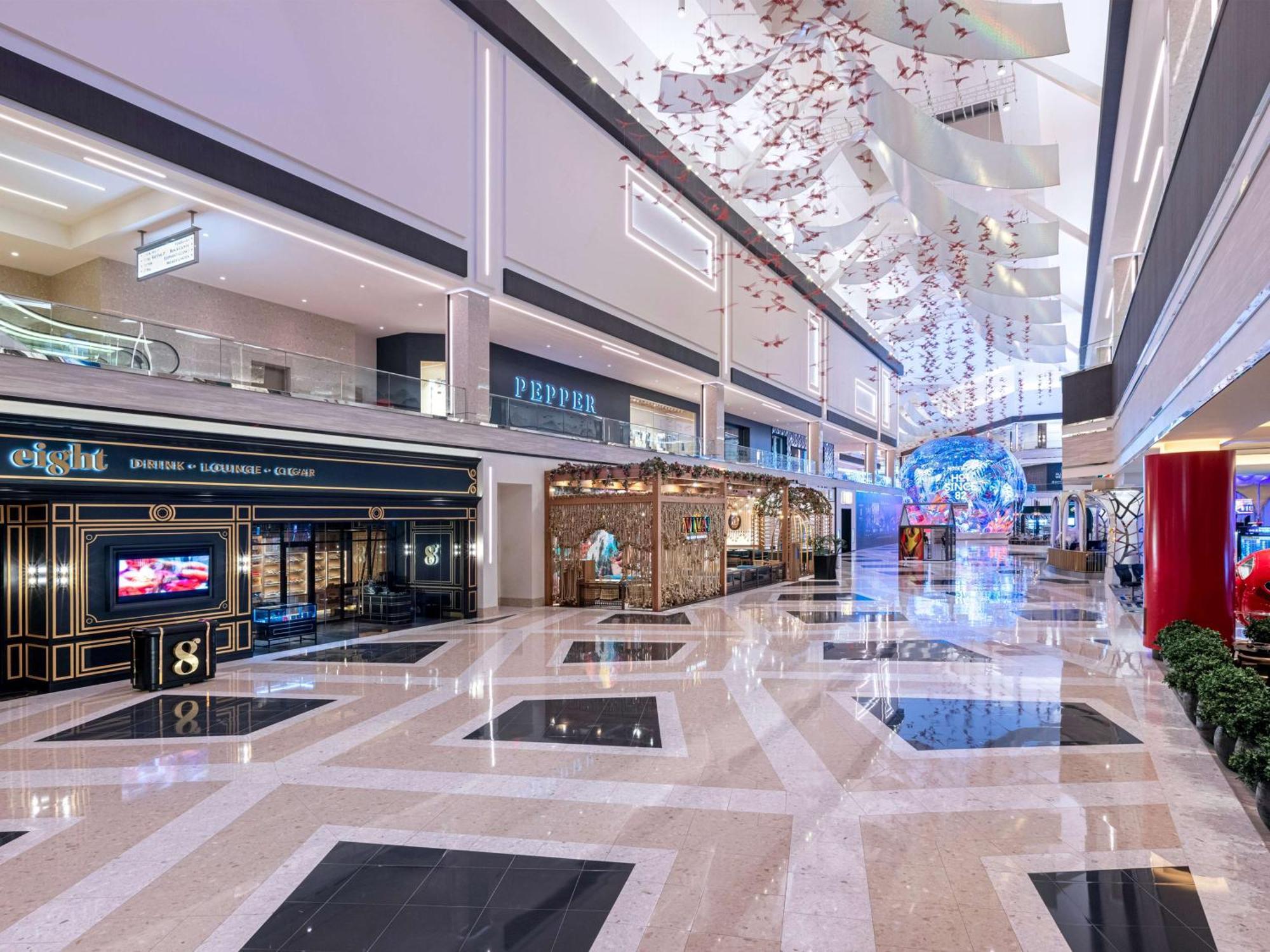Conrad Las Vegas At Resorts World Eksteriør billede The shopping mall