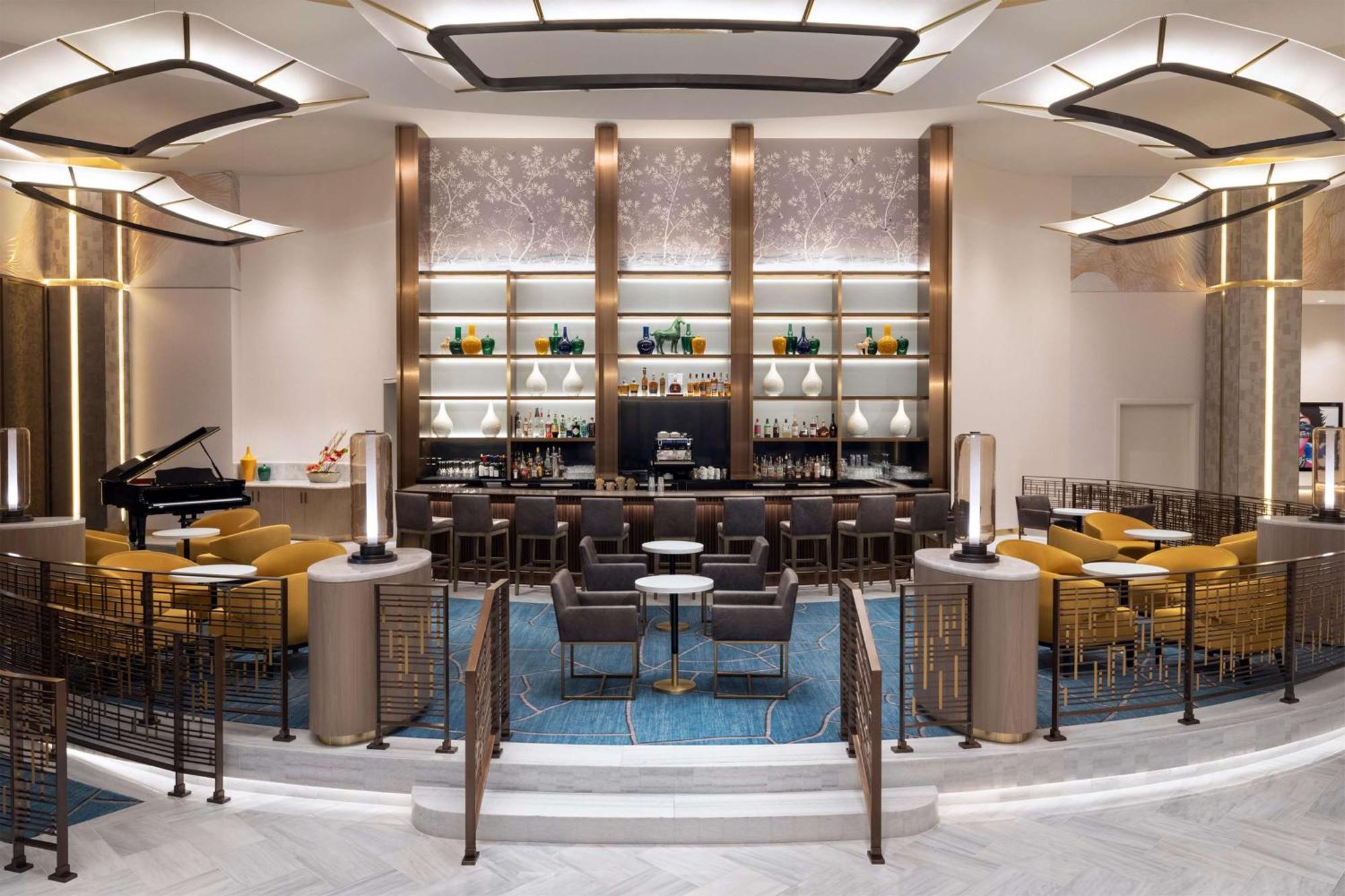 Conrad Las Vegas At Resorts World Eksteriør billede The bar at the lounge